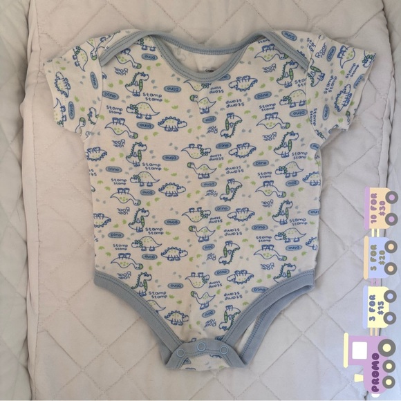 ⭒ 12M George Dinosaur Bodysuit Onesie Green Light Blue Trim Short Sleeves ⭒ - Picture 1 of 8